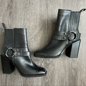 NEW Dolce Vita Isara Black square Toe Booties  7/5